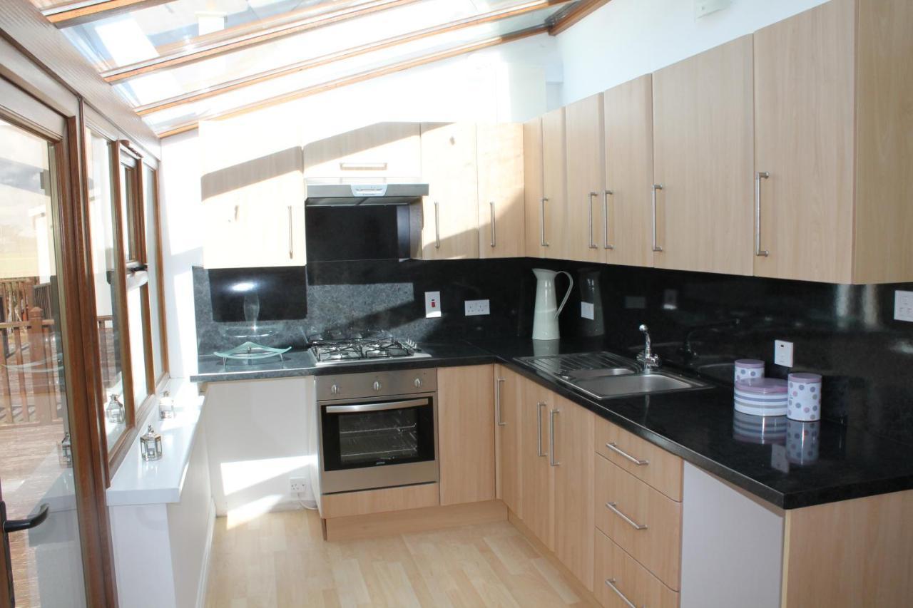 Hookless Holiday Homes Fethard-on-Sea Buitenkant foto
