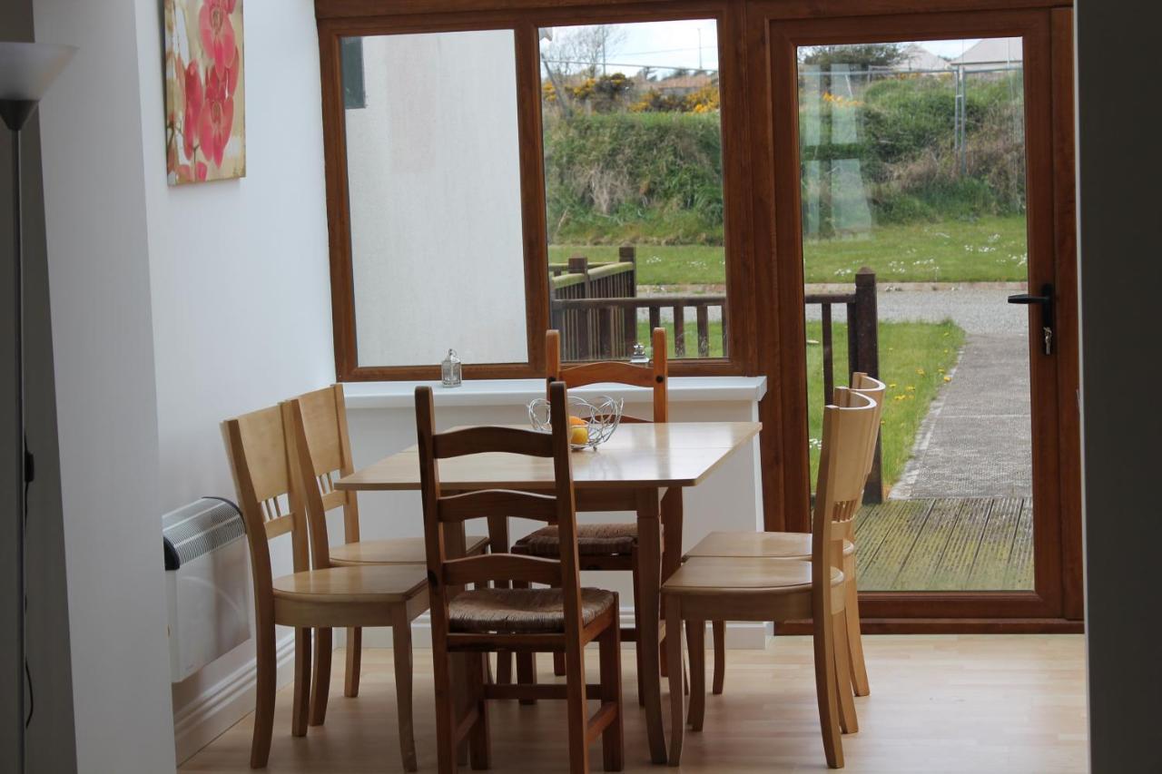 Hookless Holiday Homes Fethard-on-Sea Buitenkant foto