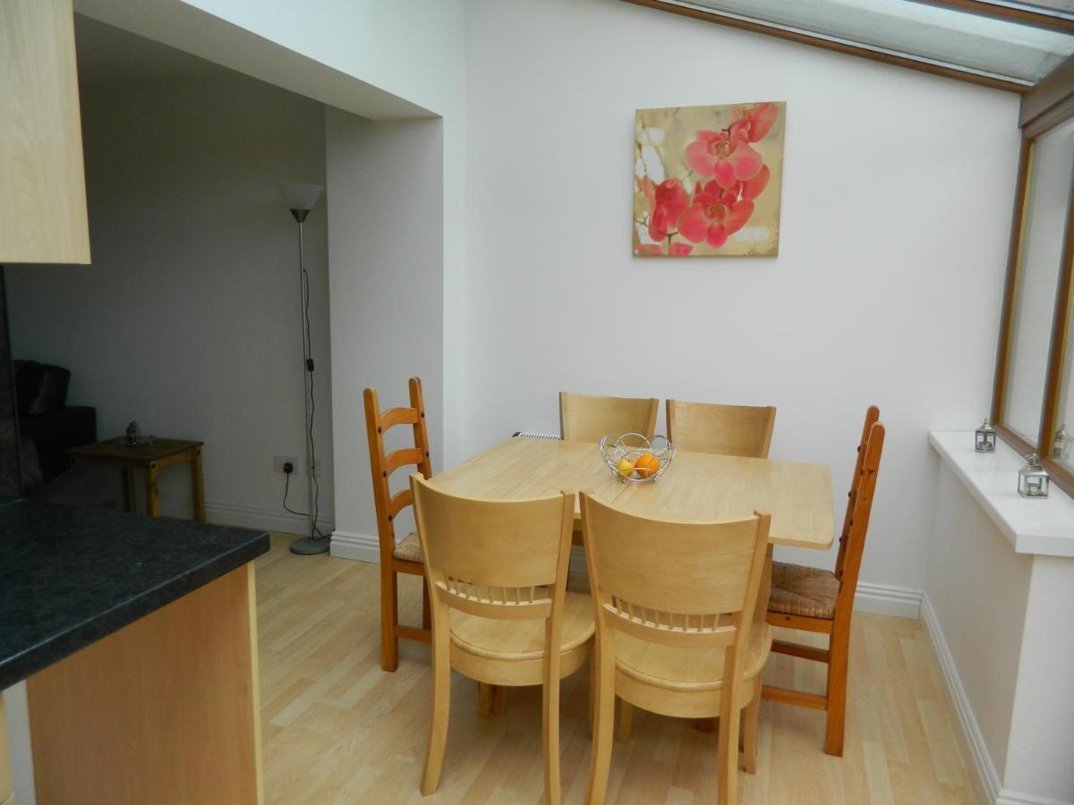 Hookless Holiday Homes Fethard-on-Sea Buitenkant foto